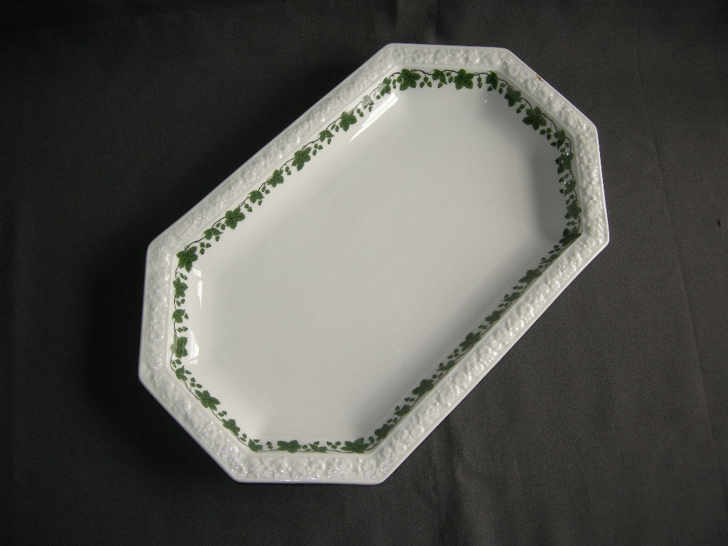 Rosenthal Maria Stachelbeere / Grandeur vleesschaal 38 cm., met beschadiging