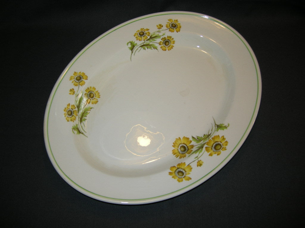 Petrus Regout Constance zonnebloemen vleesschaal 39,5 x 30,5 cm.