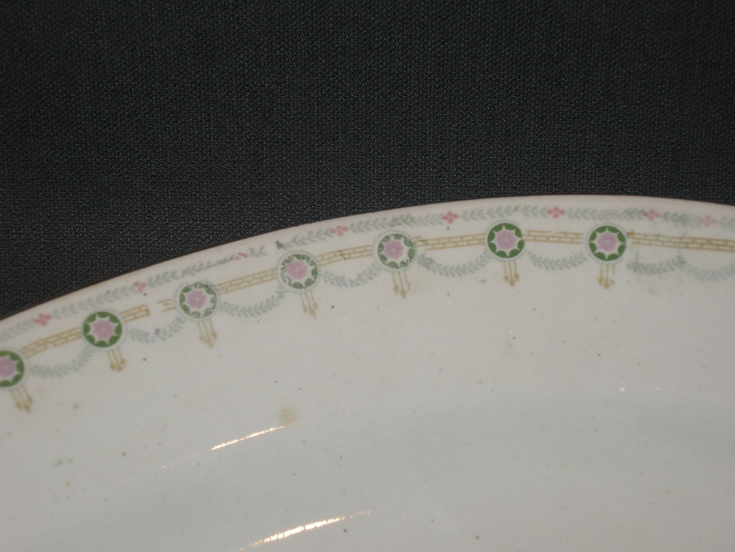 Petrus Regout decor 0386 vleesschaal 40,5 cm.