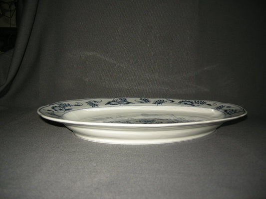 Blue Danube vleesschaal 40,5 x 28,5 cm.