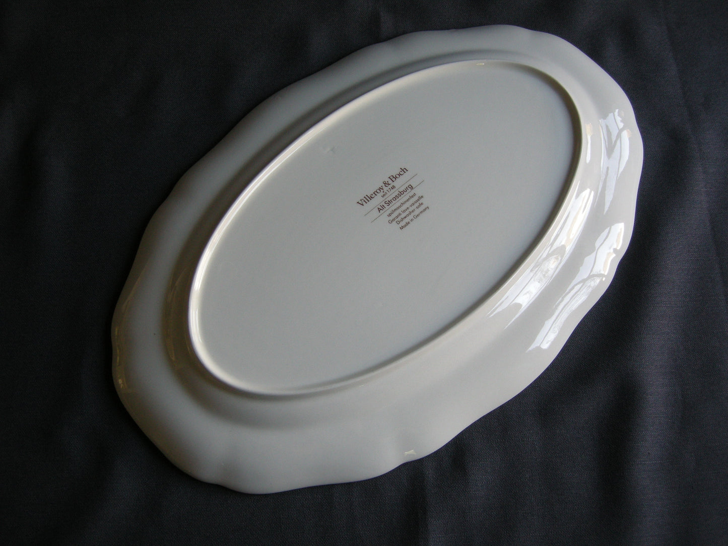 Villeroy & Boch Alt Strassburg nieuw stempel vleesschaal 40 x 25,5 cm. tulp