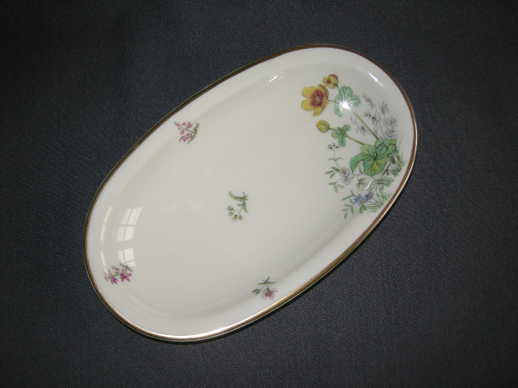 Krautheim Wiesengrund & Bergeshöh'n vleesschaaltje 1. met haarscheurtje