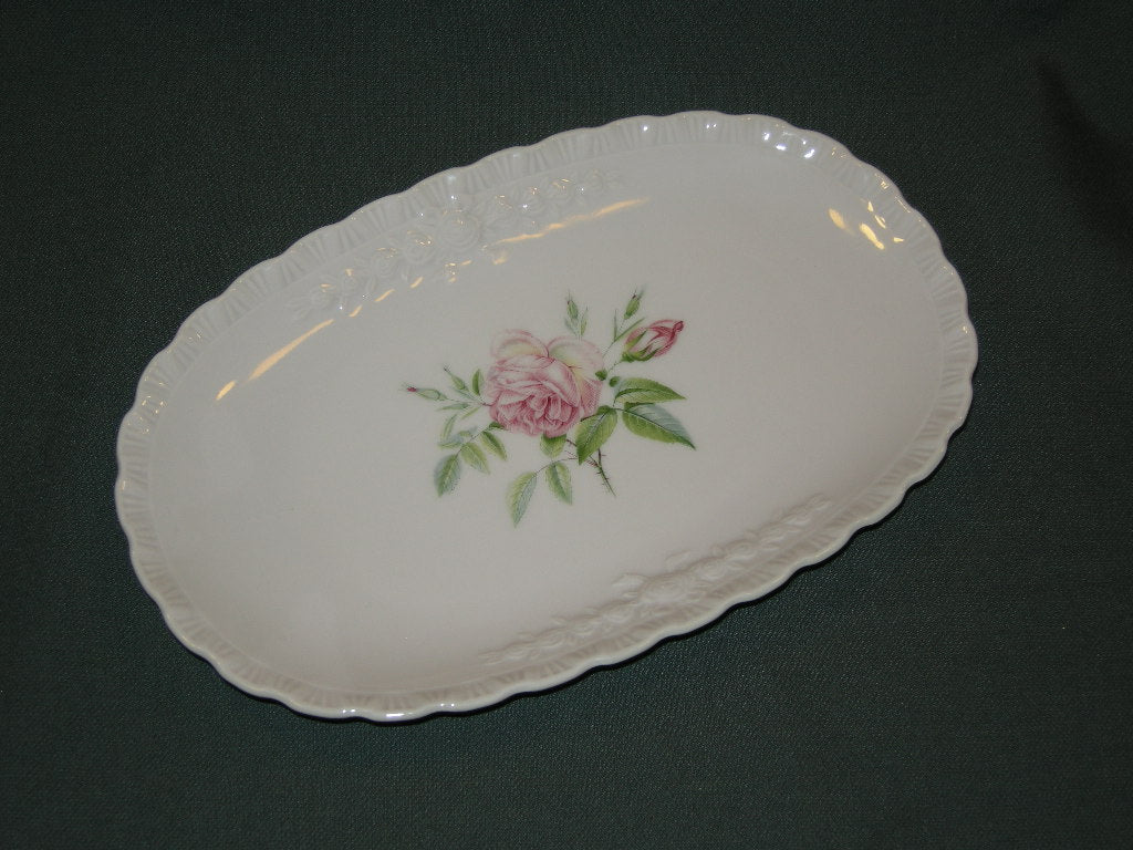 Hutschenreuther Porcelaine Rose Drache met roosdecor vleesschaaltje