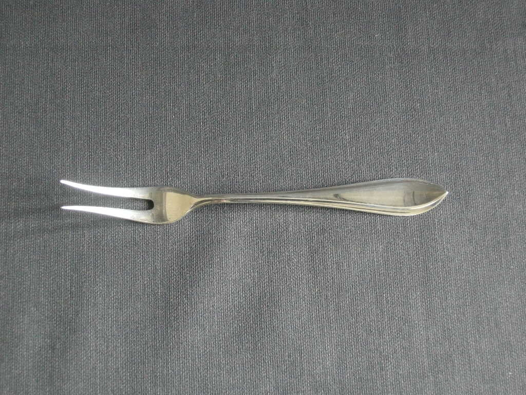 Keltum verzilverd P8 puntfilet vleesvorkje 16 cm.