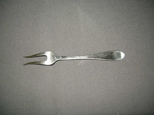 Gero Zilmeta model 718 puntfilet vleesvorkje