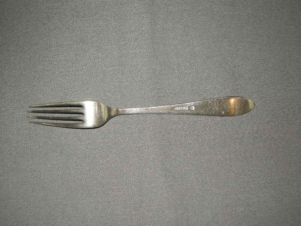 Keltum verzilverd P2 Enkel puntfilet vork 18 cm. met slijtage
