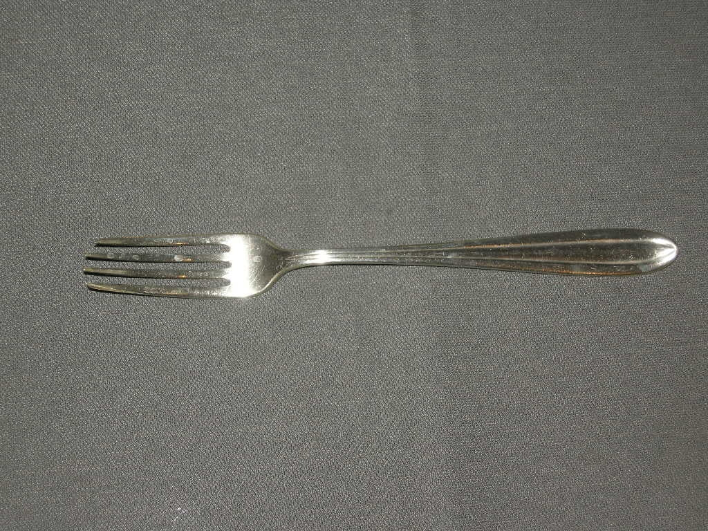 Keltum verzilverd P3 Chantal vork 20,5 cm. met slijtage