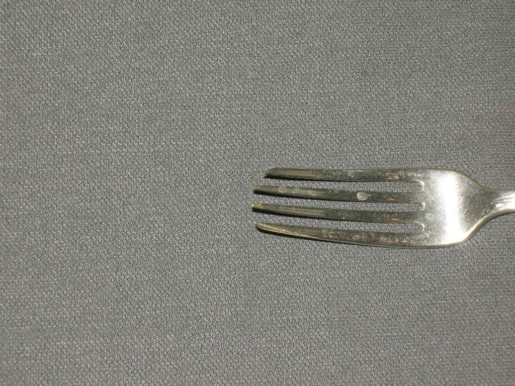 Keltum verzilverd P3 Chantal vork 20,5 cm. met slijtage