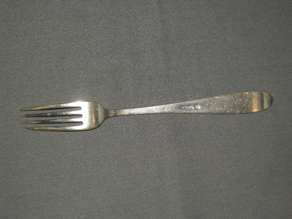 Keltum verzilverd P3 Chantal vork 20,5 cm. met slijtage