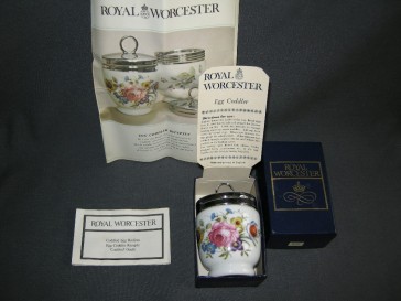 Royal Worcester diverse 001. egg-coddler in origineel doosje