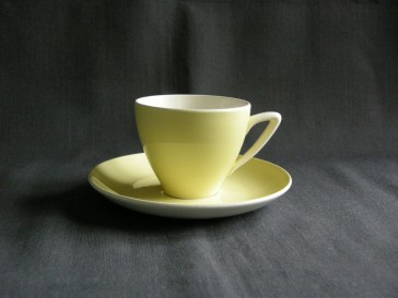 Boch / Villeroy & Boch pastel geel 001. kop & schotel