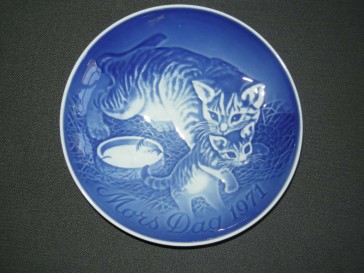 Royal Copenhagen diverse 002. wandbordje Morsdag 1971