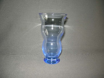 Gebruikt glas lichtblauw glas 002. vaasje