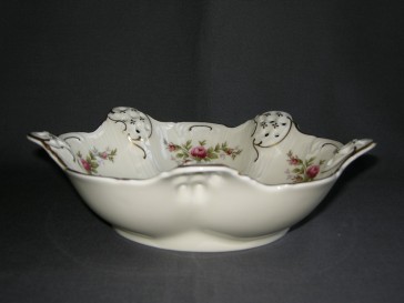 Rosenthal Moliere Moosrose 2984 003. presenteerschaal O23 cm., hoogte 6,5 cm.