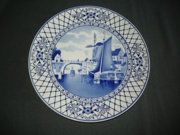 Elsterwerda Keramik blauw - witte wandborden 011. doorsnee 28,5 cm.