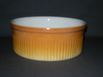 Petrus Regout parafeu oranje 011. souffleschaal de Sphinx