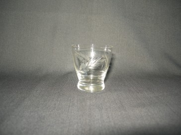 gebruikt glas / kristal glazen 012 e. 4 borrelglaasjes