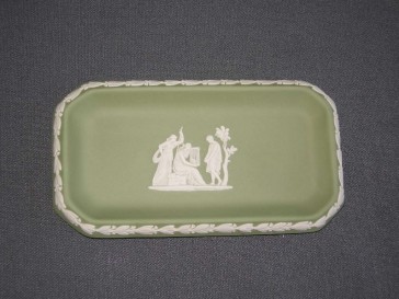 Wedgwood Jasperware groen 013. schaaltje rechthoekig