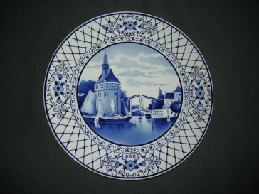 Elsterwerda Keramik blauw - witte wandborden 013. doorsnee 28 cm.