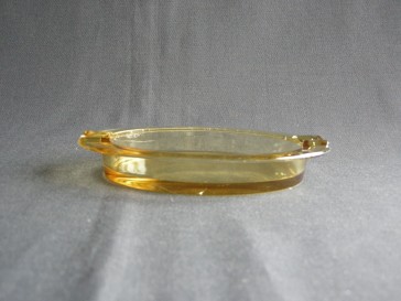 gebruikt glas, geel glas 013. asbak