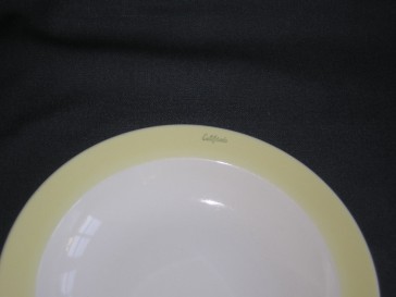 Royal Sphinx pastel geel 014. soepbord California