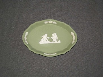 Wedgwood Jasperware groen 015. schaaltje ovaal 11,5 cm.