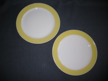 Villeroy & Boch fel geel 015. 2 borden, gele rand O18,7 cm.