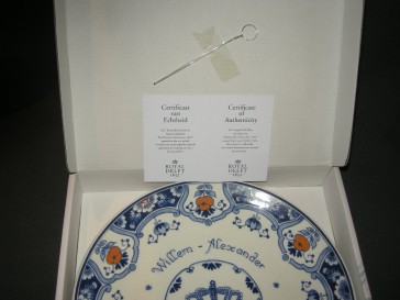 Koninklijk Huis 018. Royal Delft Porceleyne Fles herinneringsbord kroning Willem Alexander