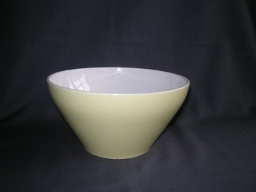 Ceramique Maestricht pastel geel 027. nestschaal B6