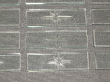 Gebruikt glas / kristal messenleggers 003. 12 stuks 