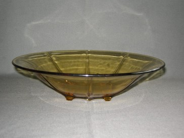 gebruikt glas - kristal geel 031. schaal O30,5 cm.