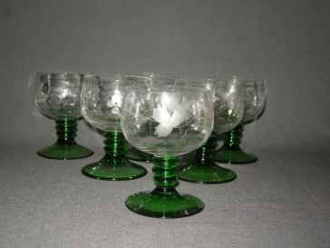 gebruikt glas / kristal glazen 042. 6 roemers met ingeslepen druiven