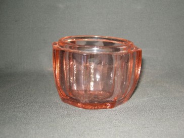 Gebruikt glas - kristal rose 104. potje