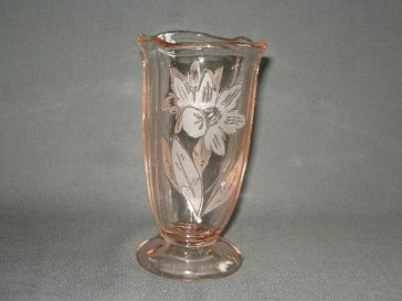 Gebruikt glas - kristal rose 111. vaasje