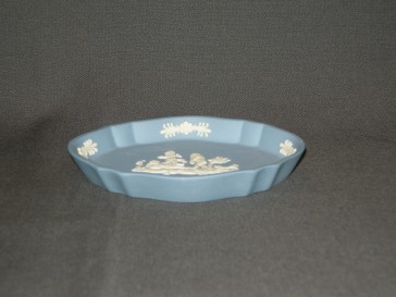 Wedgwood Jasperware blauw 029. schaaltje ovaal