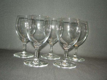 gebruikt glas / kristal glazen 368 5 glazen met geslepen been