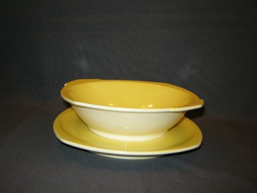 Societe Ceramique geel fruittes met bijbehorend onderbord
