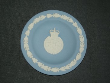 Wedgwood Jasperware blauw 041. bordje O11,3 cm. Horse guards parade