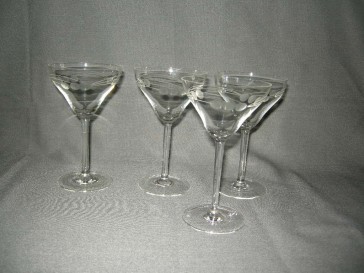 gebruikt glas / kristal glazen 536. 3 coupes / likeurglazen