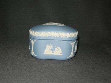 Wedgwood Jasperware blauw 061. dekselschaaltje