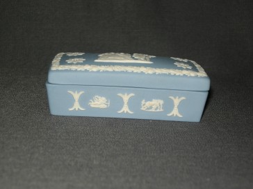 Wedgwood Jasperware blauw 063. dekselschaaltje