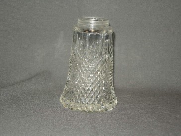 Gebruikt glas - kristal, suikerstrooier zonder dop