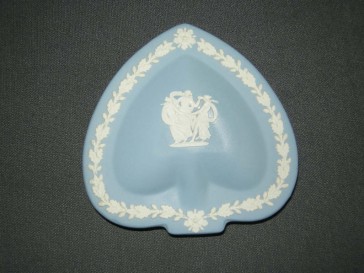 Wedgwood Jasperware blauw 077. schaaltje schoppen