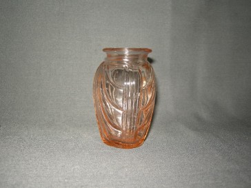 gebruikt glas - kristal rose 084. vaasje