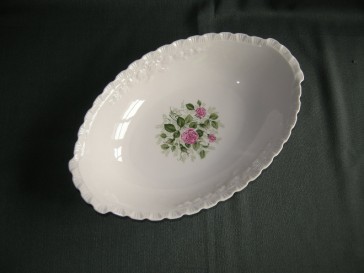 Hütschenreuther Porcelaine Rose decor kleine rozen broodschaal