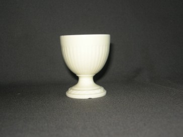 Wedgwood Edme plain eierdopje met kleine beschadiging