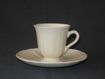 Wedgwood Queens Plain espressokop & schotel