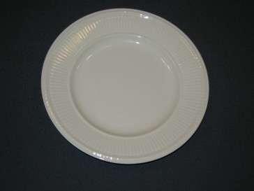 Wedgwood Edme plain gebaksbordje O18 cm.