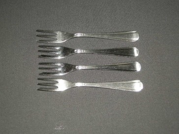 Sola edelstaal model 640 Kerkraampje gebaksvorkjes 12,2 cm.