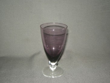 Kristalunie Maastricht carnavalsglas K8 paars